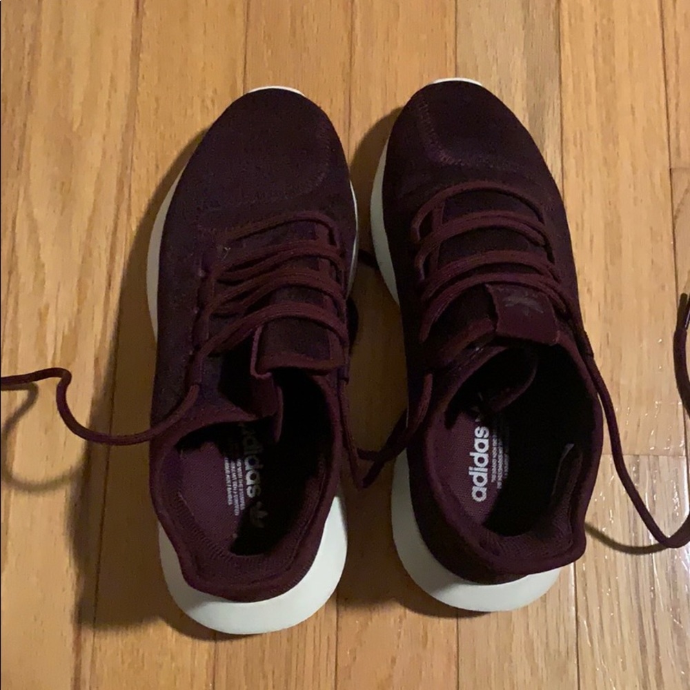 Maroon Adidas tennis shoes!
